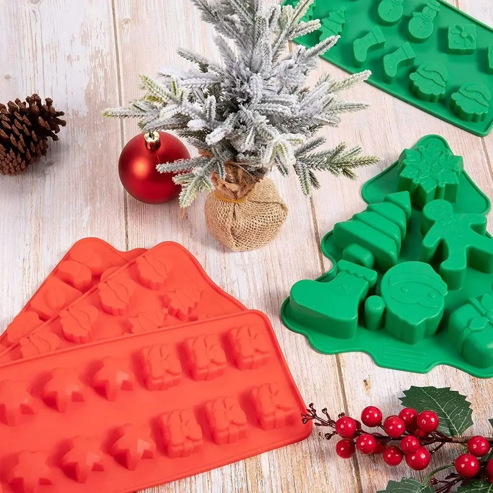 Christmas Silicone Molds Xmas Red Green Candy cake Mold Santa Xmas tree 6 pack